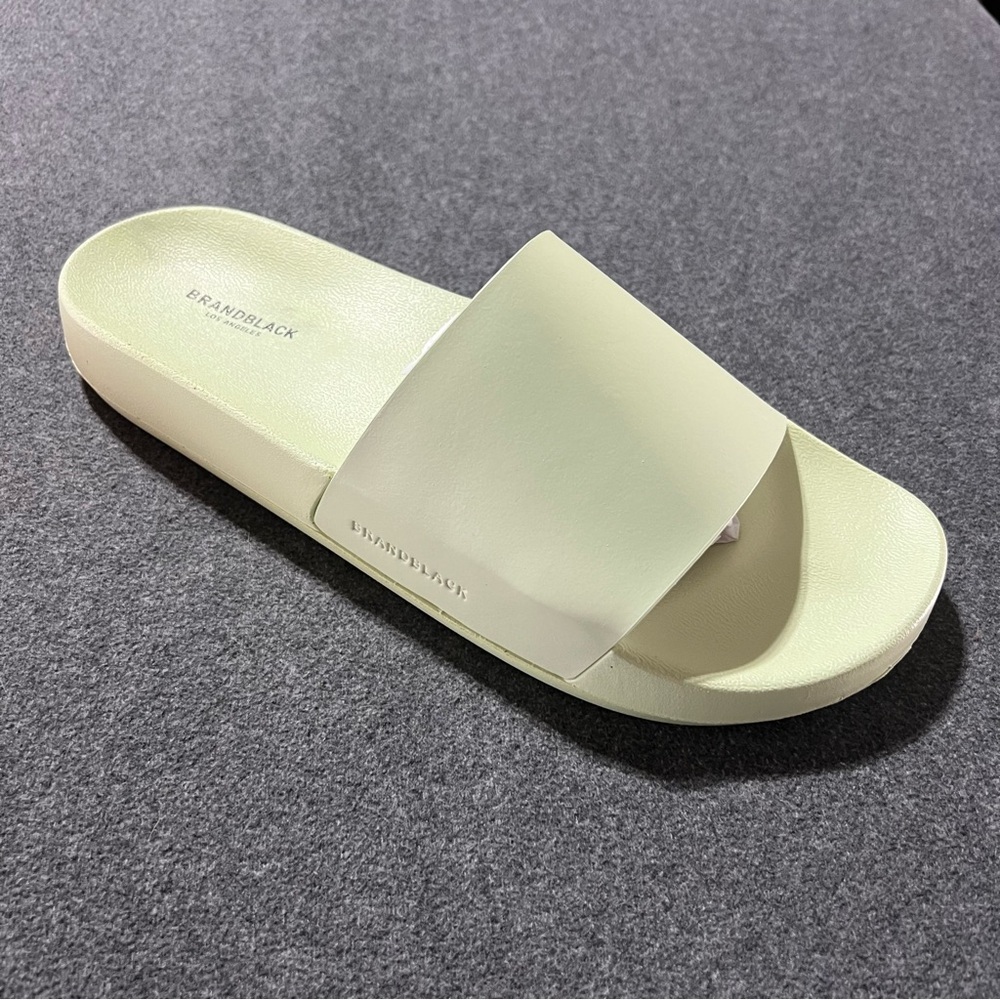 Brandblack Los Angeles Kashiba-Lux Slides Lime Women’s Size 9.5 W456BB